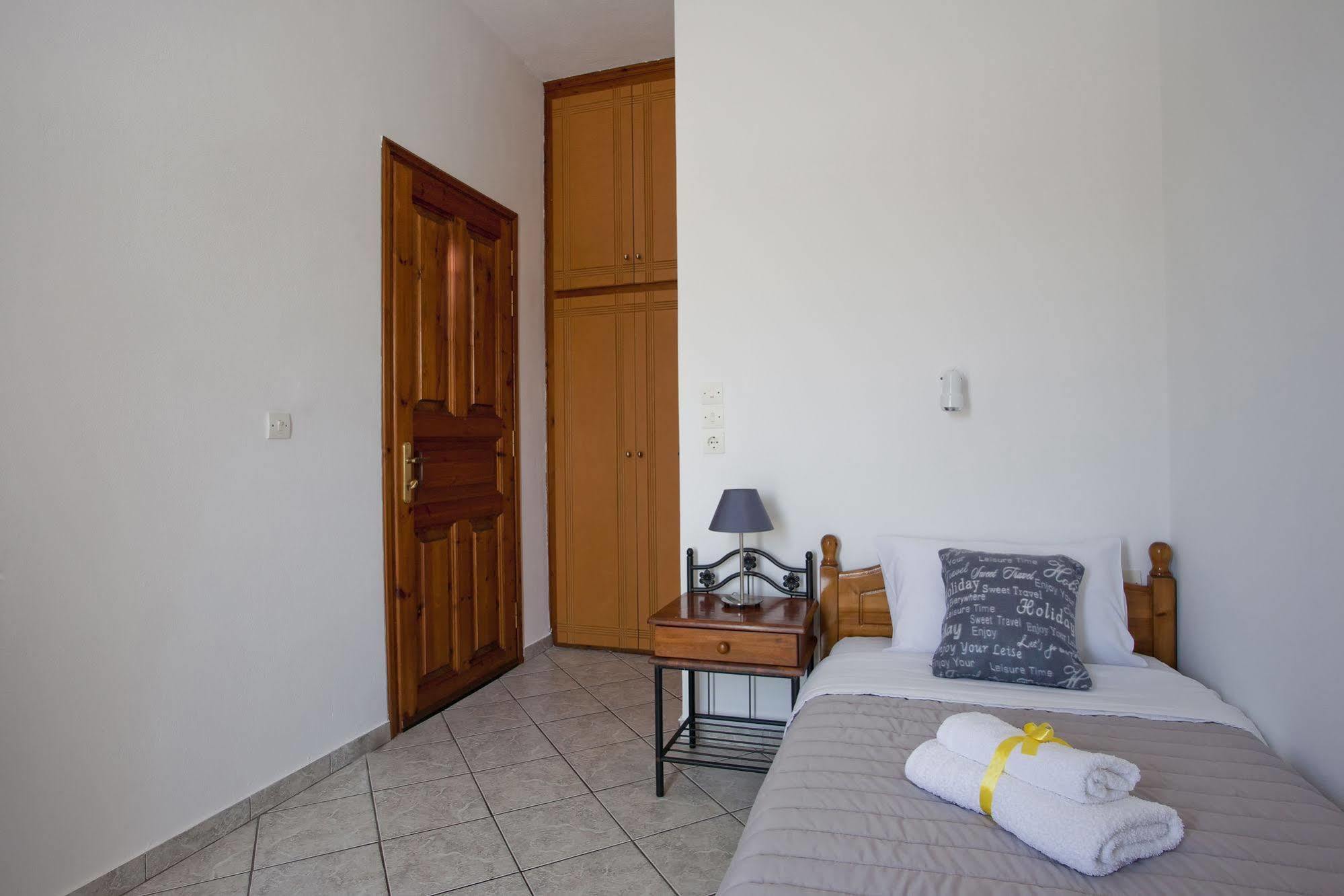 Nemesis Apart otel Fira  Dış mekan fotoğraf